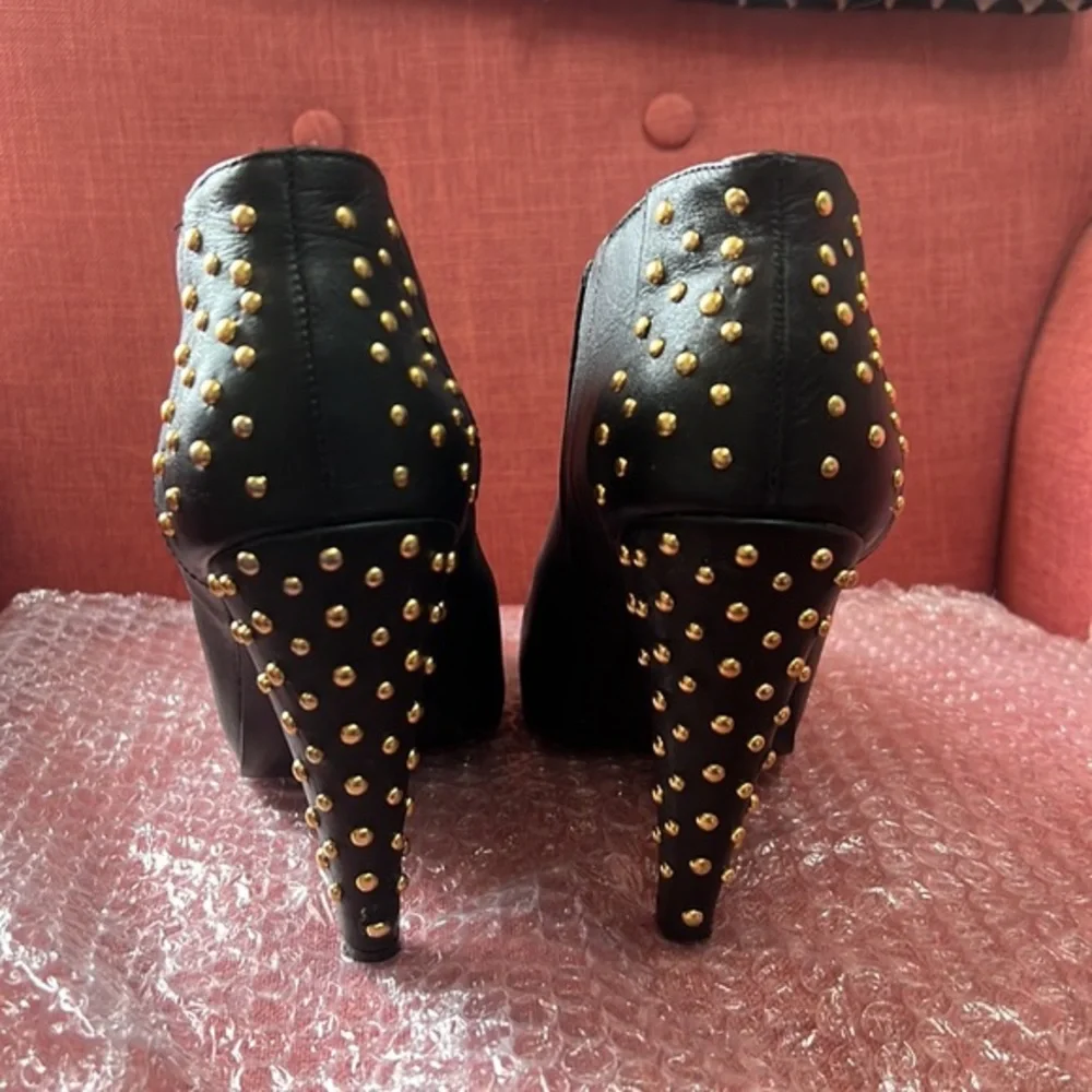 STEVE MADDEN CLUBBIN LEATHER WOMENS BLACK STUDDED ANKLE BOOTIES SIZE 8 1/2‎